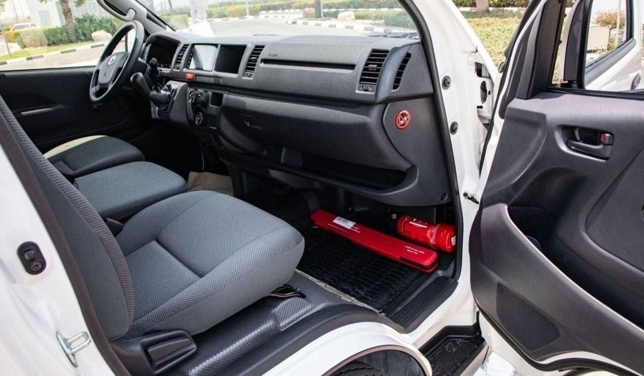 Toyota Hiace High Roof Van-Cargo.2.7L. 3years Warranty. GCC. Local Registration + 10%