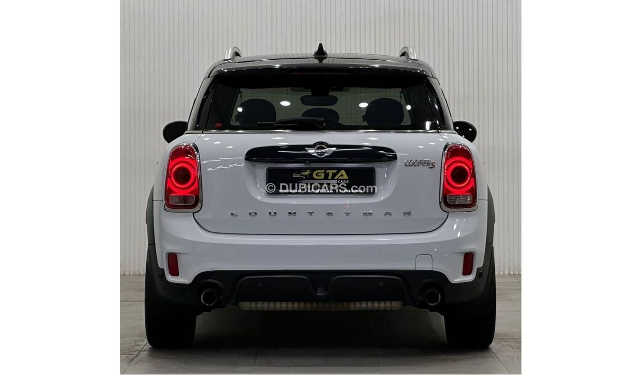 Mini Cooper S Countryman 2017 Mini Countryman , Full Service History, Warranty, GCC
