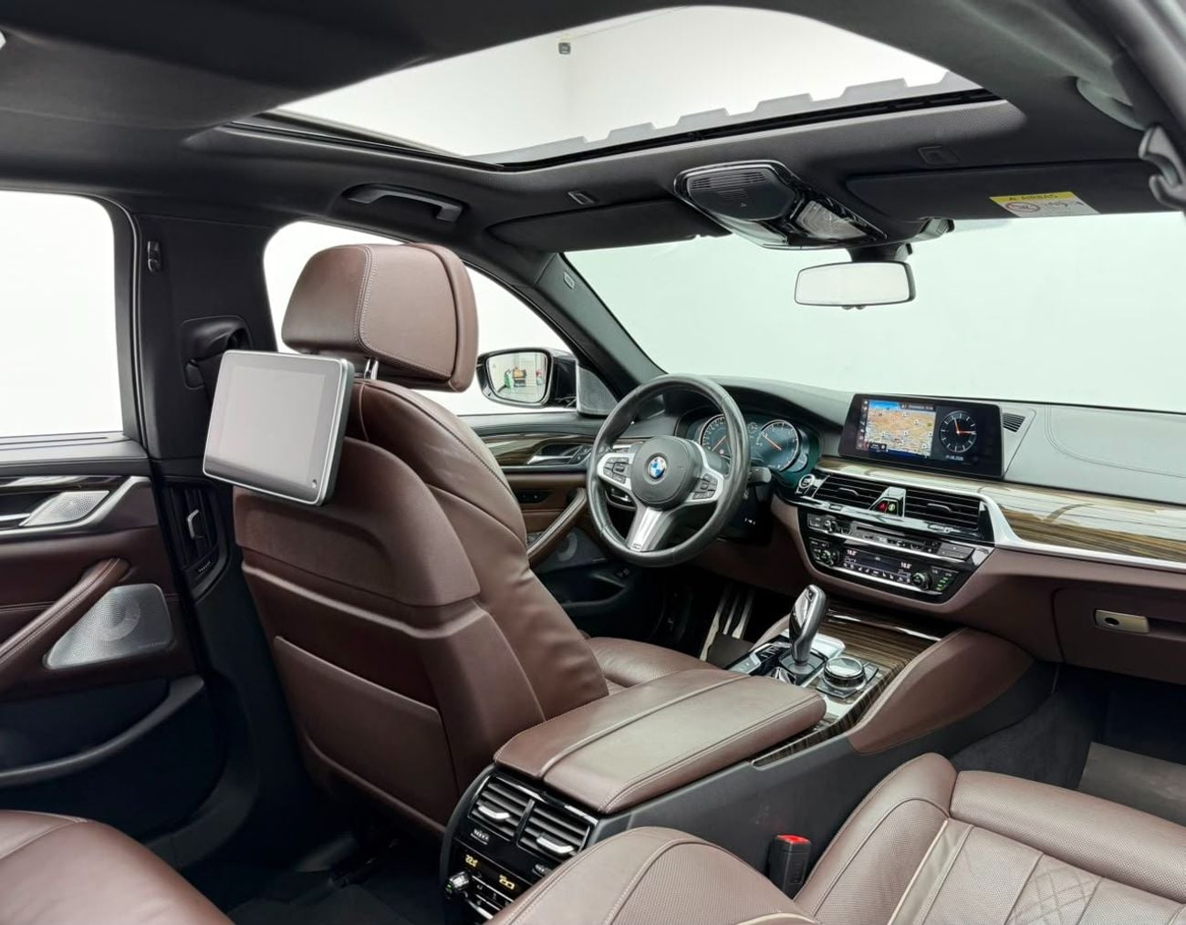 بي أم دبليو 530i M SPORT