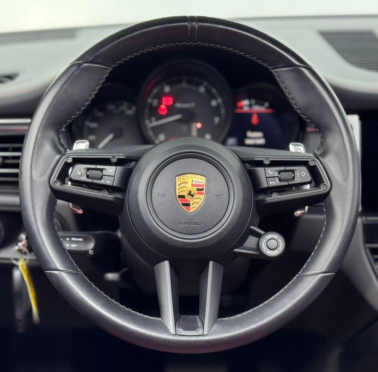 Porsche Macan T 2.0L (260 HP) 2023 Porsche Macan T, Warranty+Full Porsche Servie History, GCC