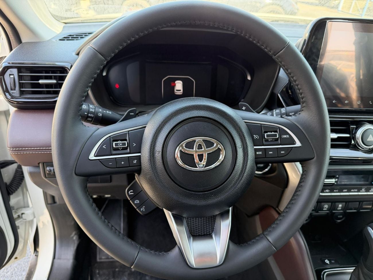 Toyota Urban Cruiser GLX 1.5L PETROL GLX AUTOMATIC TRANSMISSION ( FOR RE-EXPORT ONLY )