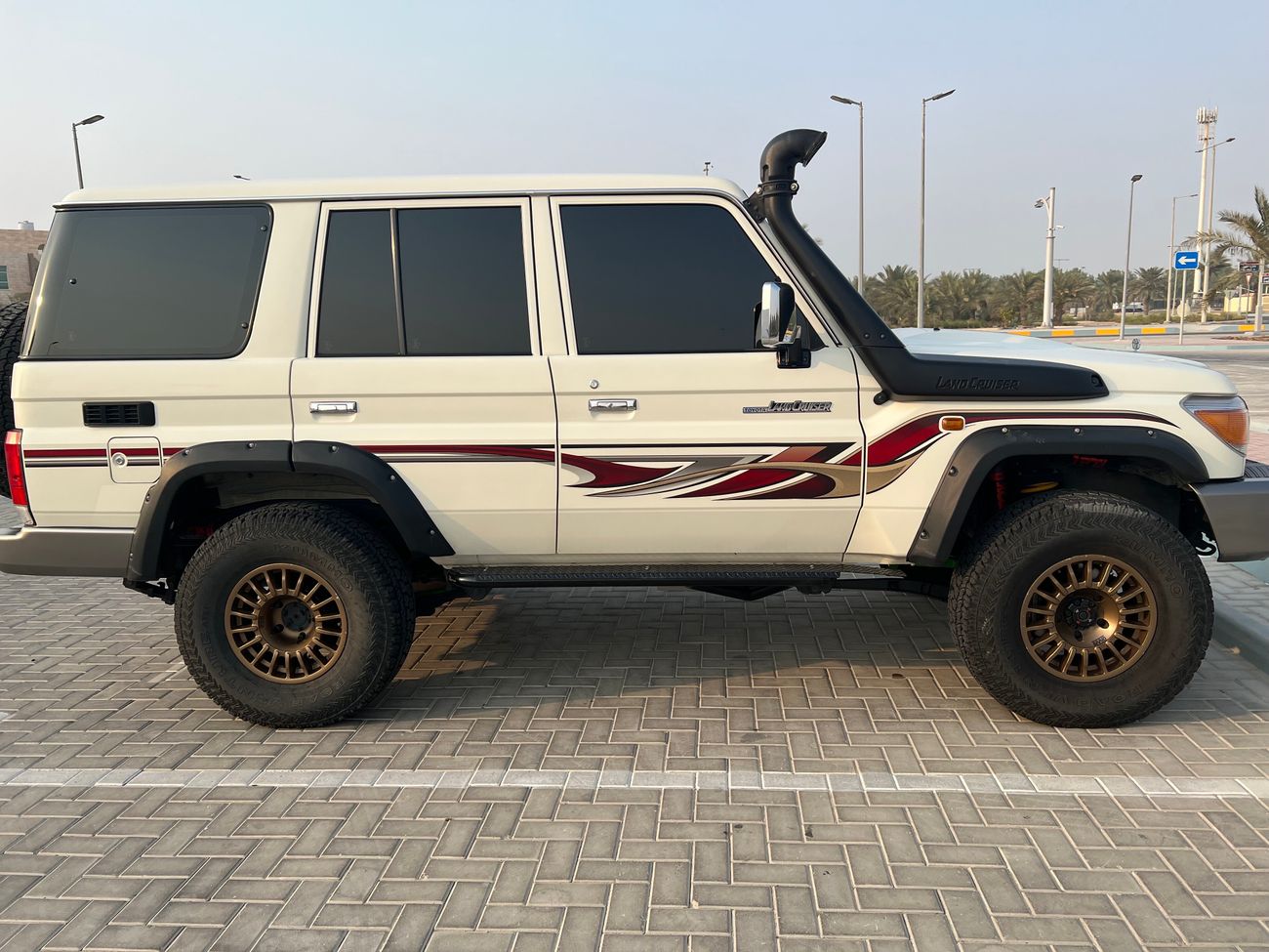 تويوتا لاند كروزر 70