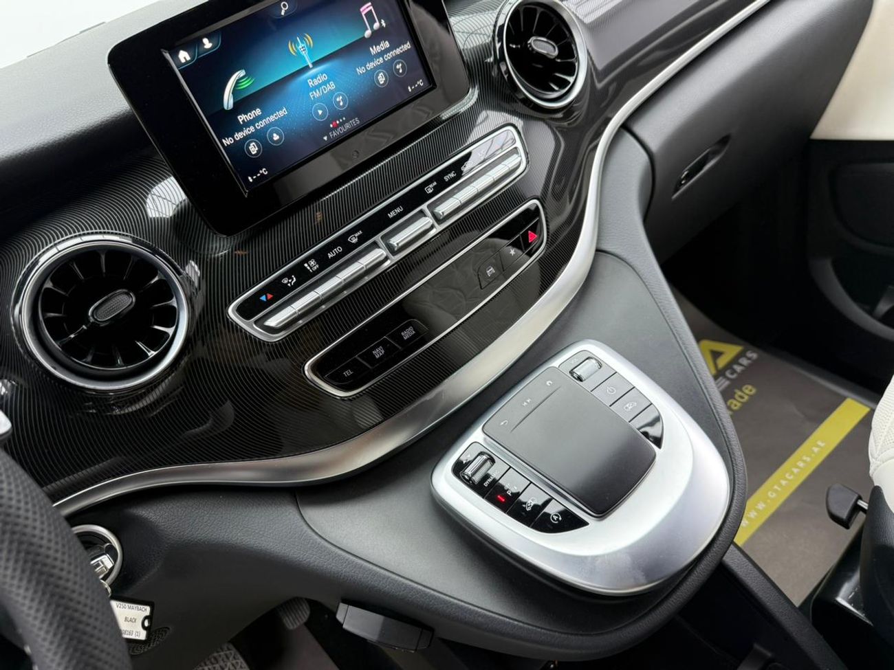 مرسيدس بنز V 250 2023 Mercedes-Benz V250, Brand New, 1 Year Unlimited KM Warranty, Fully Upgraded, GCC