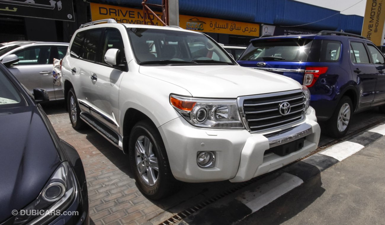 Toyota Land Cruiser GXR V6