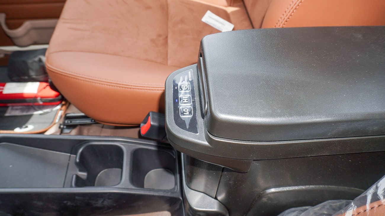 Toyota Land Cruiser Pick Up LX 4.0L V6 A/T