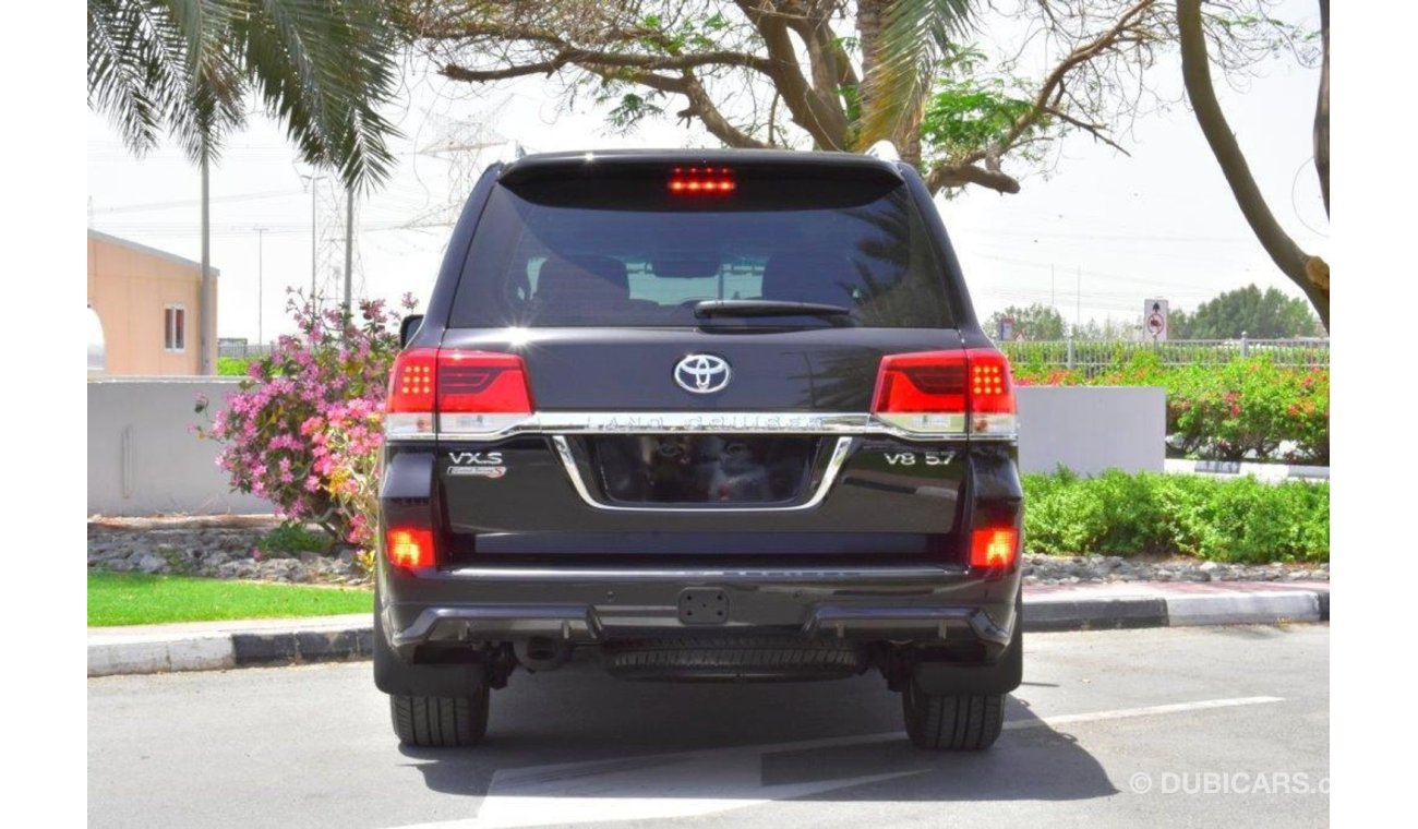 Toyota Land Cruiser LC200 Grand TouringS with Carat Individual Luxury Seats