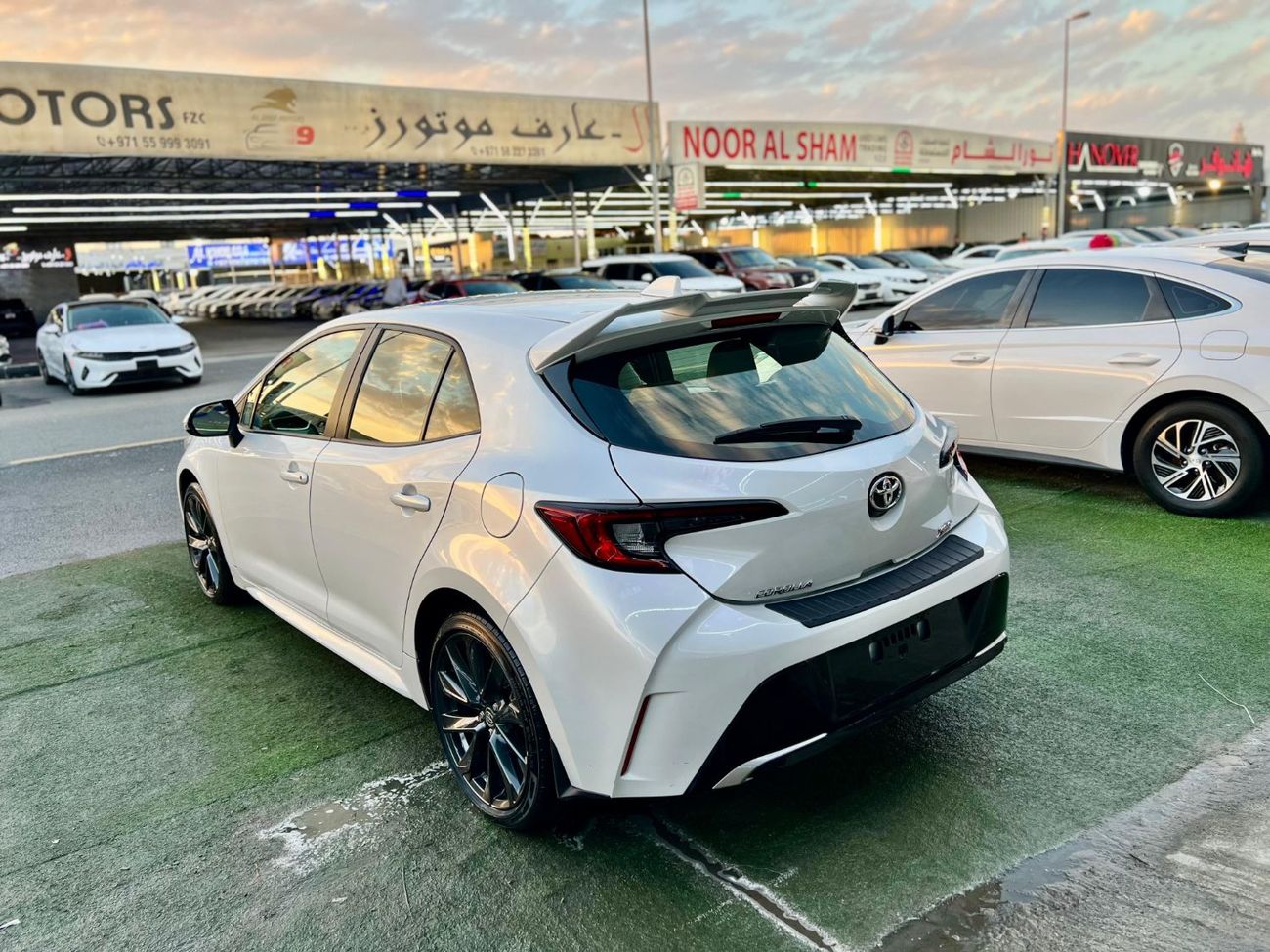 Toyota Corolla SE+ 2.0L hatchback sports warranty one year bank financie available