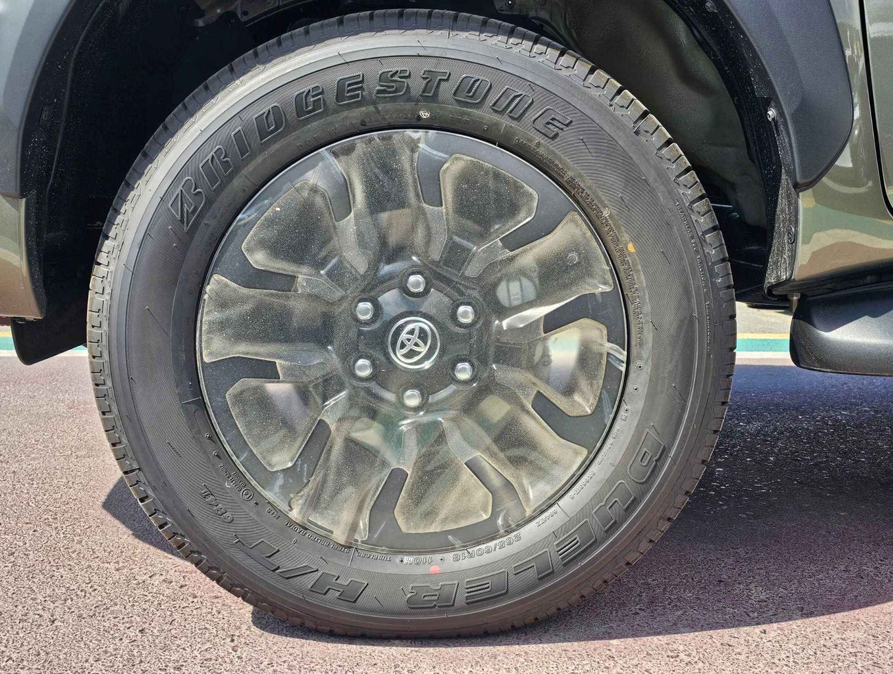 Toyota Hilux ADVENTURE, 2.8L DIESEL, A/T, "4" CAMERAS / ROLL BAR WITH RADAR / 4WD (CODE # HDAD28AF)