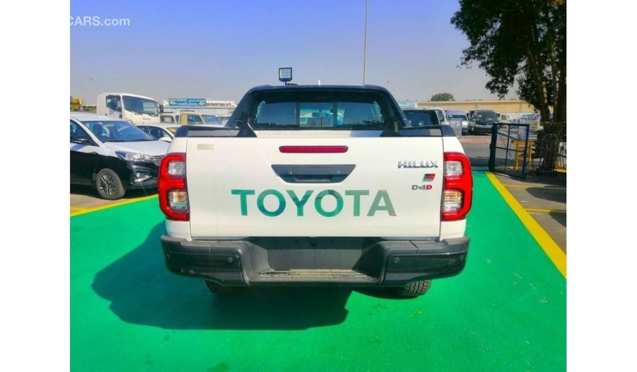 Toyota Hilux GR DEASEIL  2,8  FULL OPTION