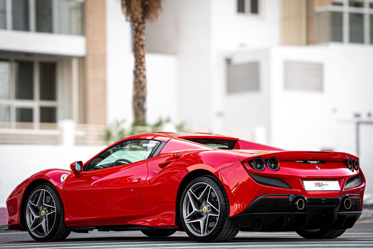 فيراري ف ٨ سبيدر Service History