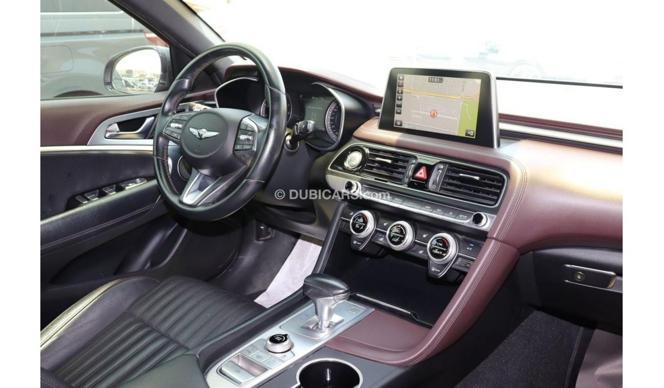 Genesis G70 Genesis G70 Platinum / 3.3T / 2018 / GCC / Free Accident