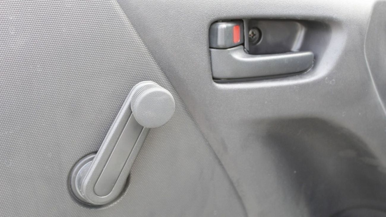 تويوتا هاياس TOYOTA HIACE 2.5L MT 2025