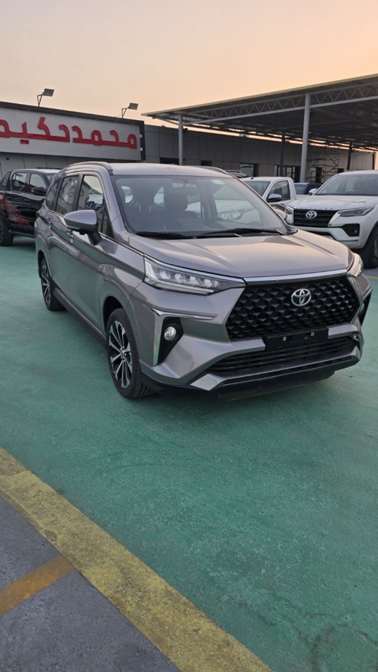 Toyota Veloz TOYOTA VELOZ 1.5L GCC SPECS FULL OPTION