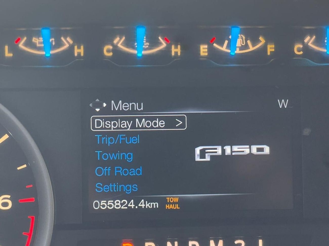 Ford F 150 XLT Sport Pack Super Cab 5.0L (396 HP) LOWEST MILEAGE ANYWHERE !!!