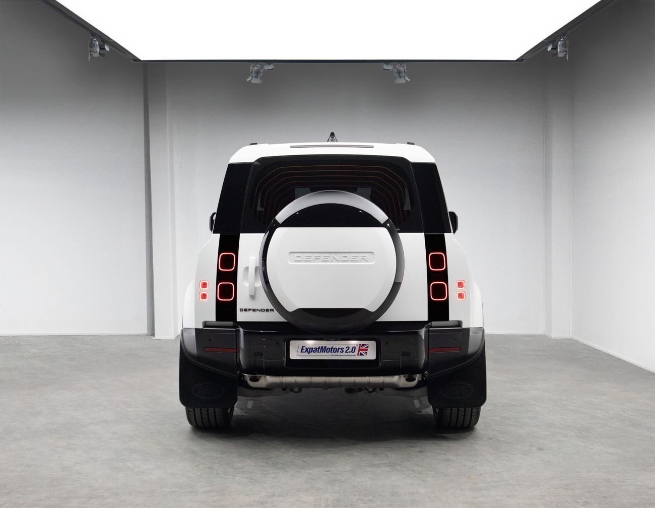 Land Rover Defender P400 90 HSE 3.0L (6 Seater)