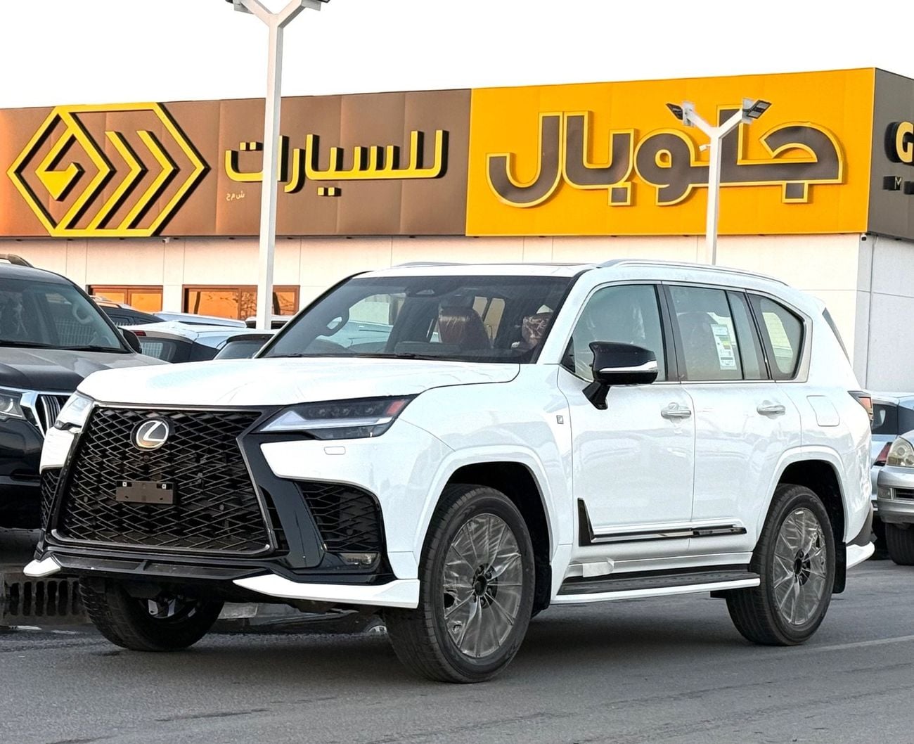 Lexus LX 700h