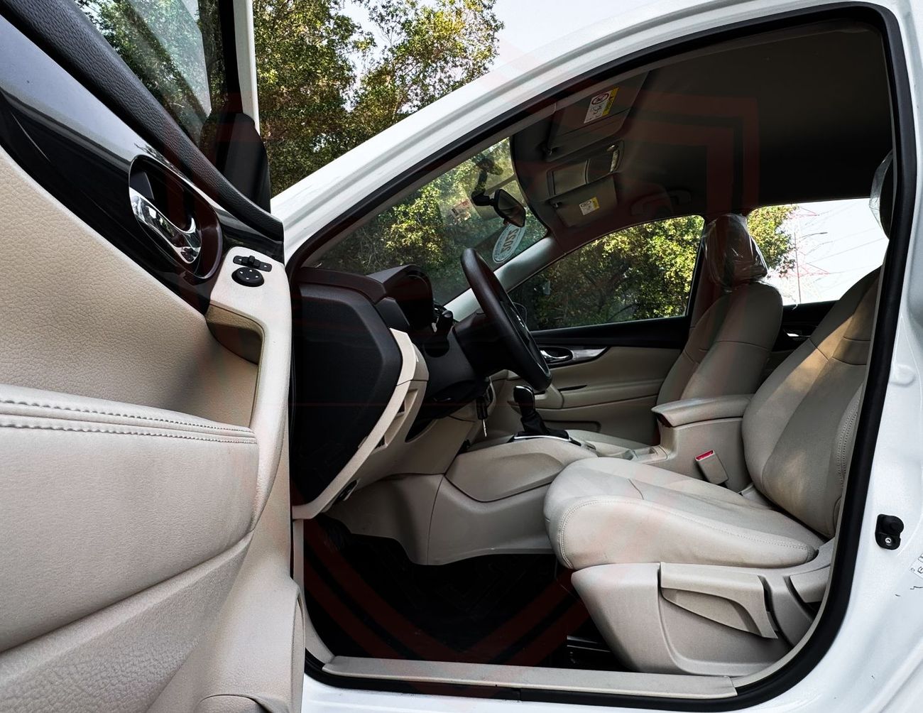 نيسان إكس تريل نيسان إكس تريل | ٢.٥ لتر | ٢٠٢٢ | خليجي | خالية من الحوادث | بحالة ممتازة | 940 شهرياً