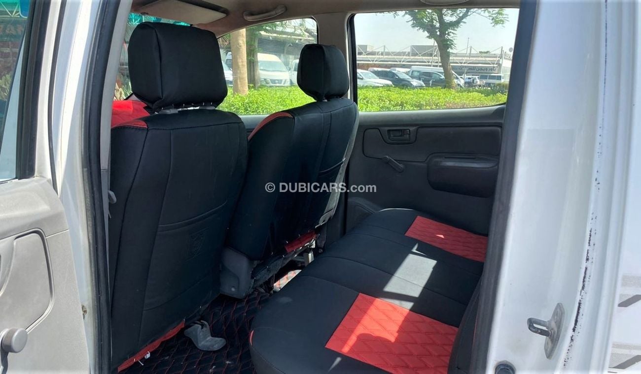 Toyota Hilux DIESEL 4X4 DOUBLE CABIN ,MANUAL GEAR