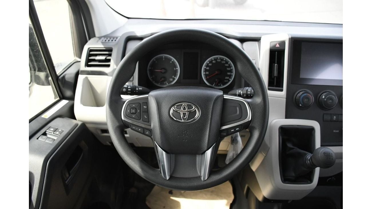 تويوتا هاياس 2.8L Manual  Deisel ( ready stock )