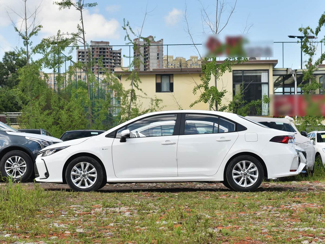 Toyota Corolla Corolla 1.8L Hybrid Dual Engine Elite Edition with Sunroof | For Export