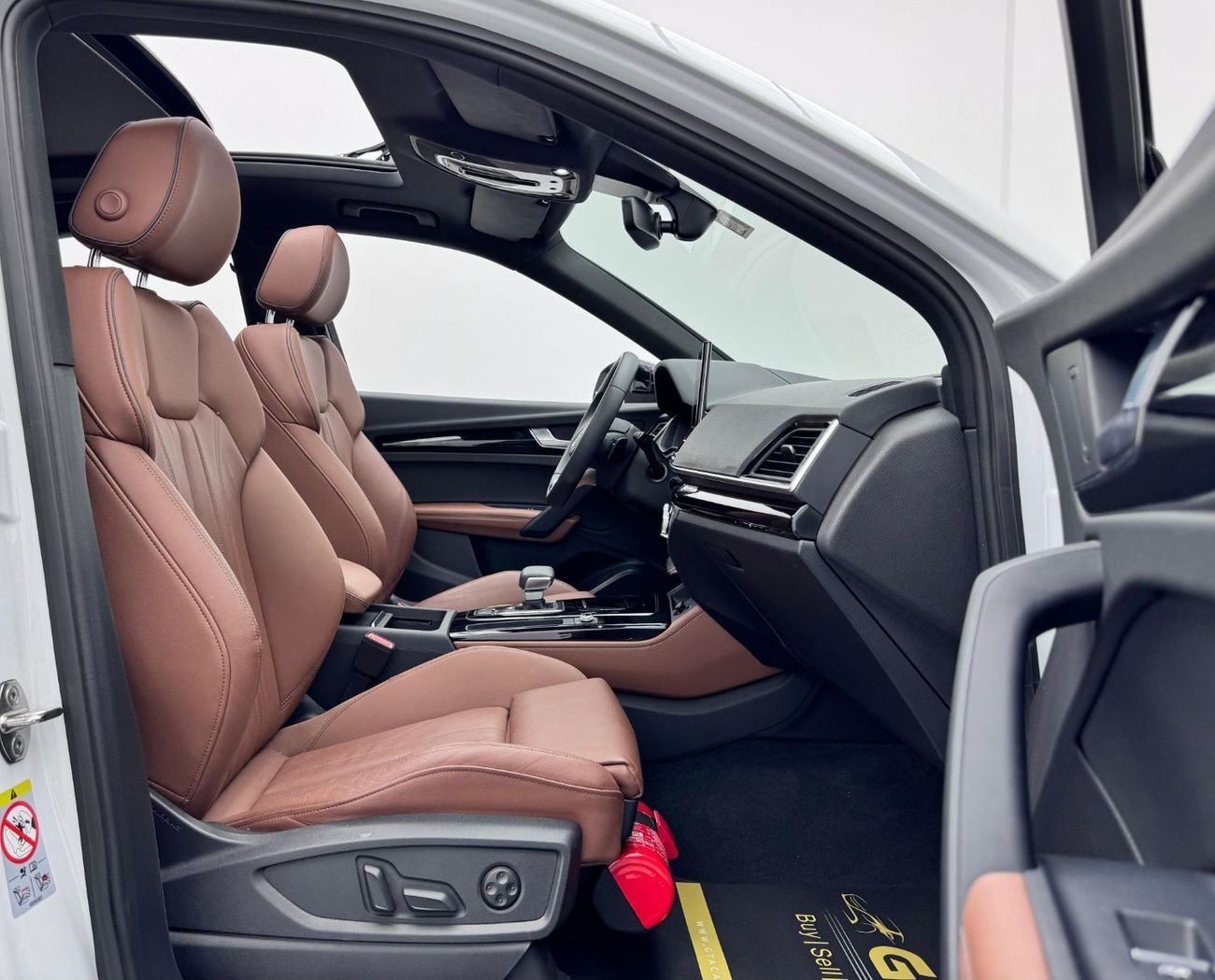 Audi Q5 45 TFSI quattro S Line 2.0L 2024 Audi Q5 S line, 2029 Agency Warranty & Service, Agency FSH, GCC