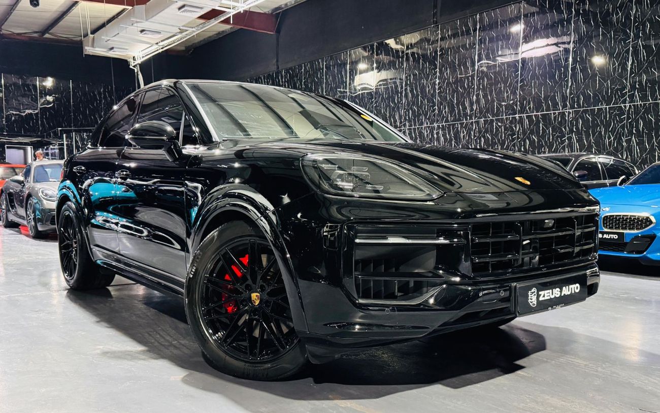 Porsche Cayenne S Coupe 2024 Porsche Cayenne Coupe S Black Edition, With Ali and Sons Warranty till Feb 2026