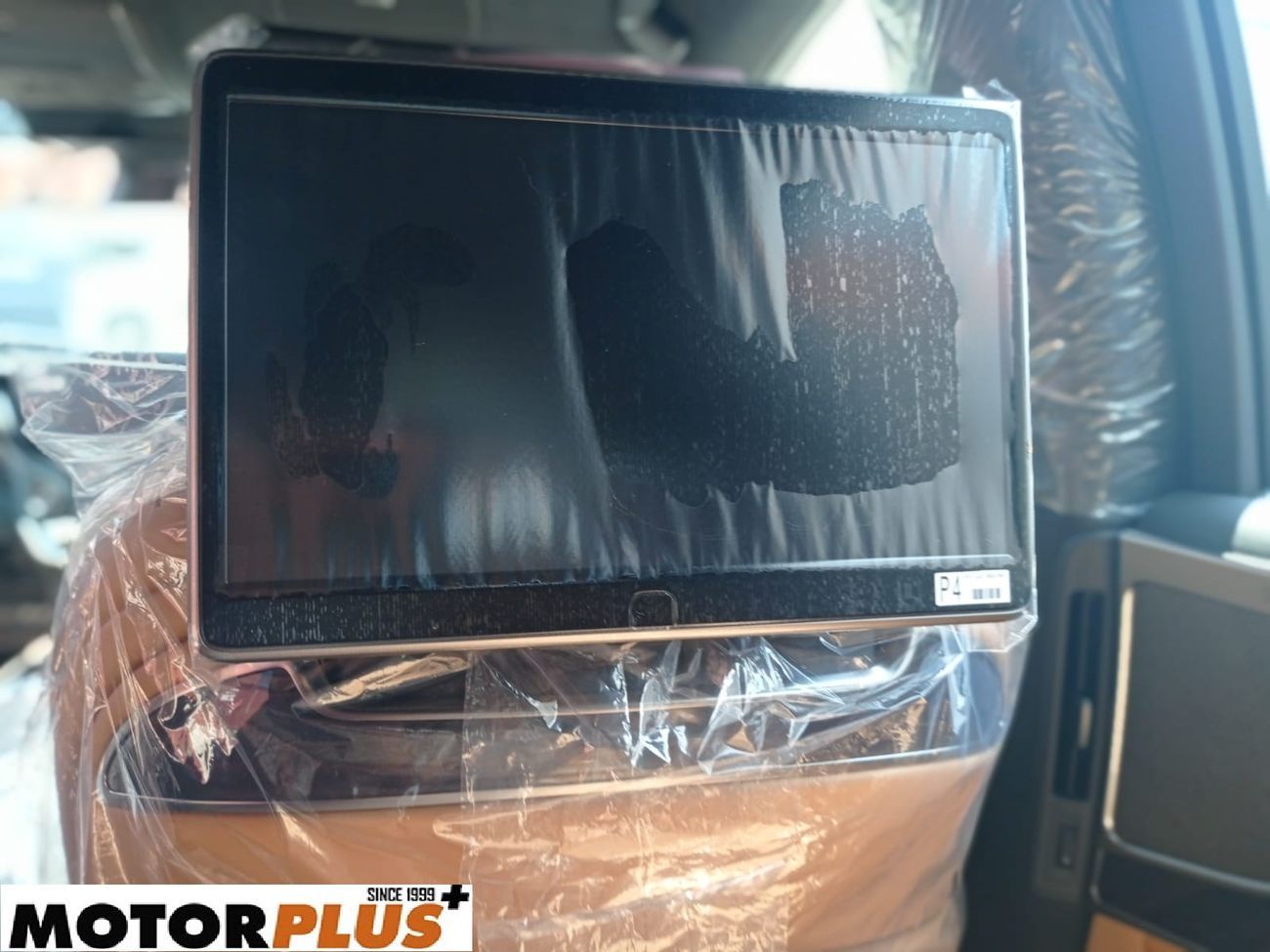 Lexus LS500 HYBRID EXCLUSIVE AWD with "Ottoman Seat”