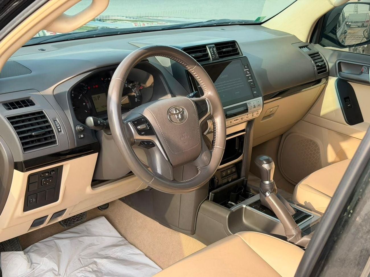 تويوتا برادو TX-L 4.0L Petrol V6 2022 Export Price @ 122,000 AED