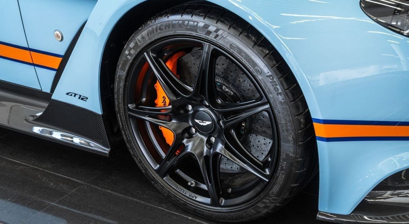 Aston Martin Vantage GT12 6.0L GT12