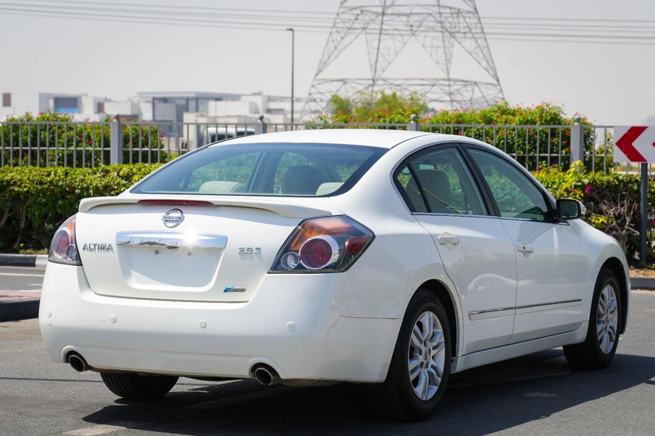 Nissan Altima S 2010 GCC SPECS