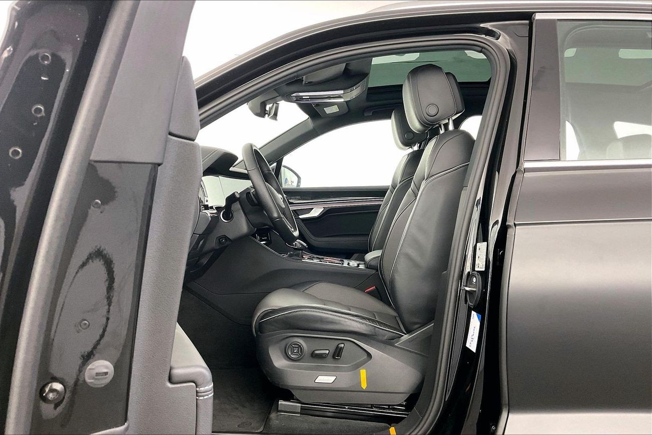 Volkswagen Touareg R-Line | Guaranteed Warranty | 0 Down Payment