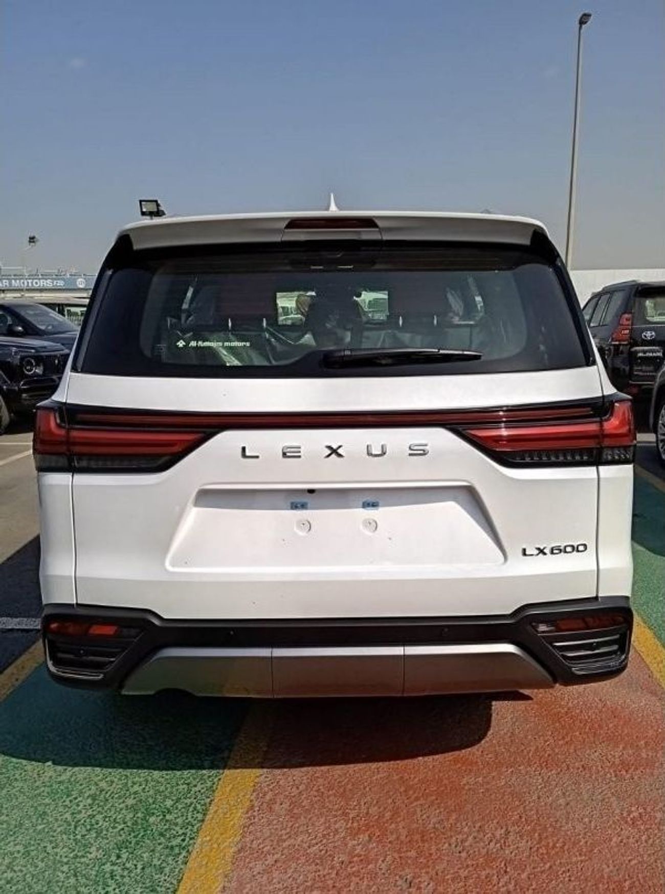 Lexus LX 600 LEXUS LX 600 SIGNATURE-- 7 SEATER