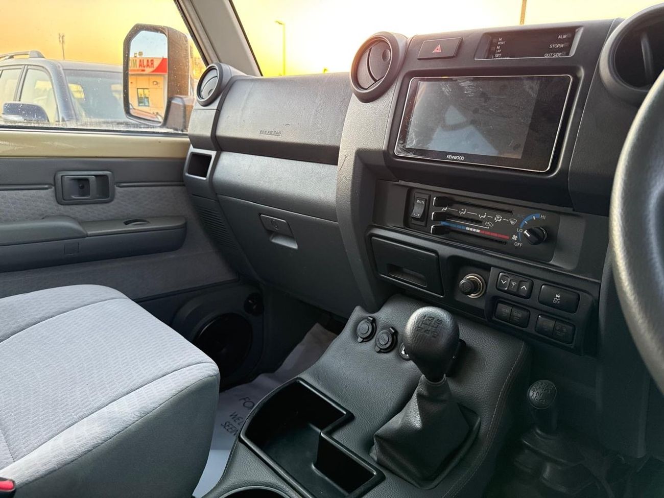 تويوتا لاند كروزر بيك آب Double Cabin 4.5L