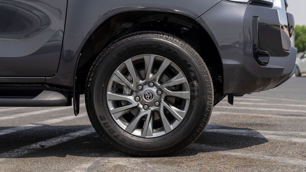 تويوتا هيلوكس (RHD) TOYOTA HILUX DC | EXPORT ONLY