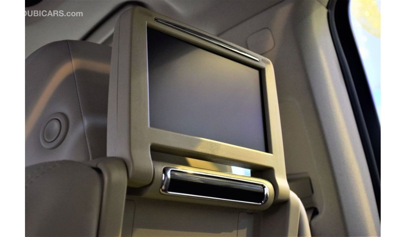 Cadillac SRX AMAZING Cadillac SRX 4 2011 Model!! in White Color! GCC Specs