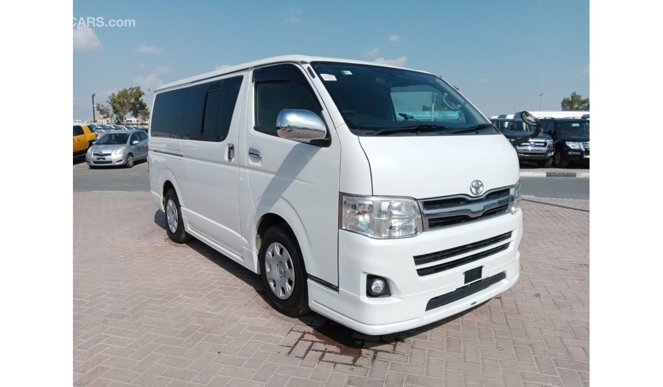 تويوتا هاياس TOYOTA HIACE RIGHT HAND DRIVE (PM997)