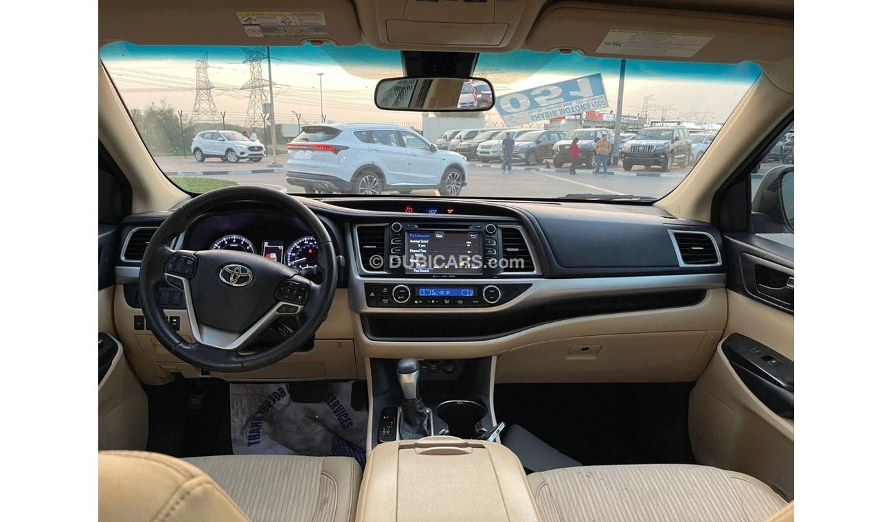 Toyota Highlander 2017 TOYOTA HIGHLANDER LE IMPORTED FROM USA VERY CLEAN CAR INSIDE AND OUT SIDE FOR MORE INFORMATION 