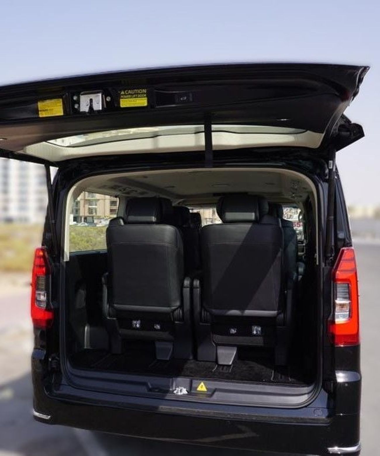 تويوتا جرافينا NEW TOYOTA GRANVIA 3.5L PREMIUM A/T 2025