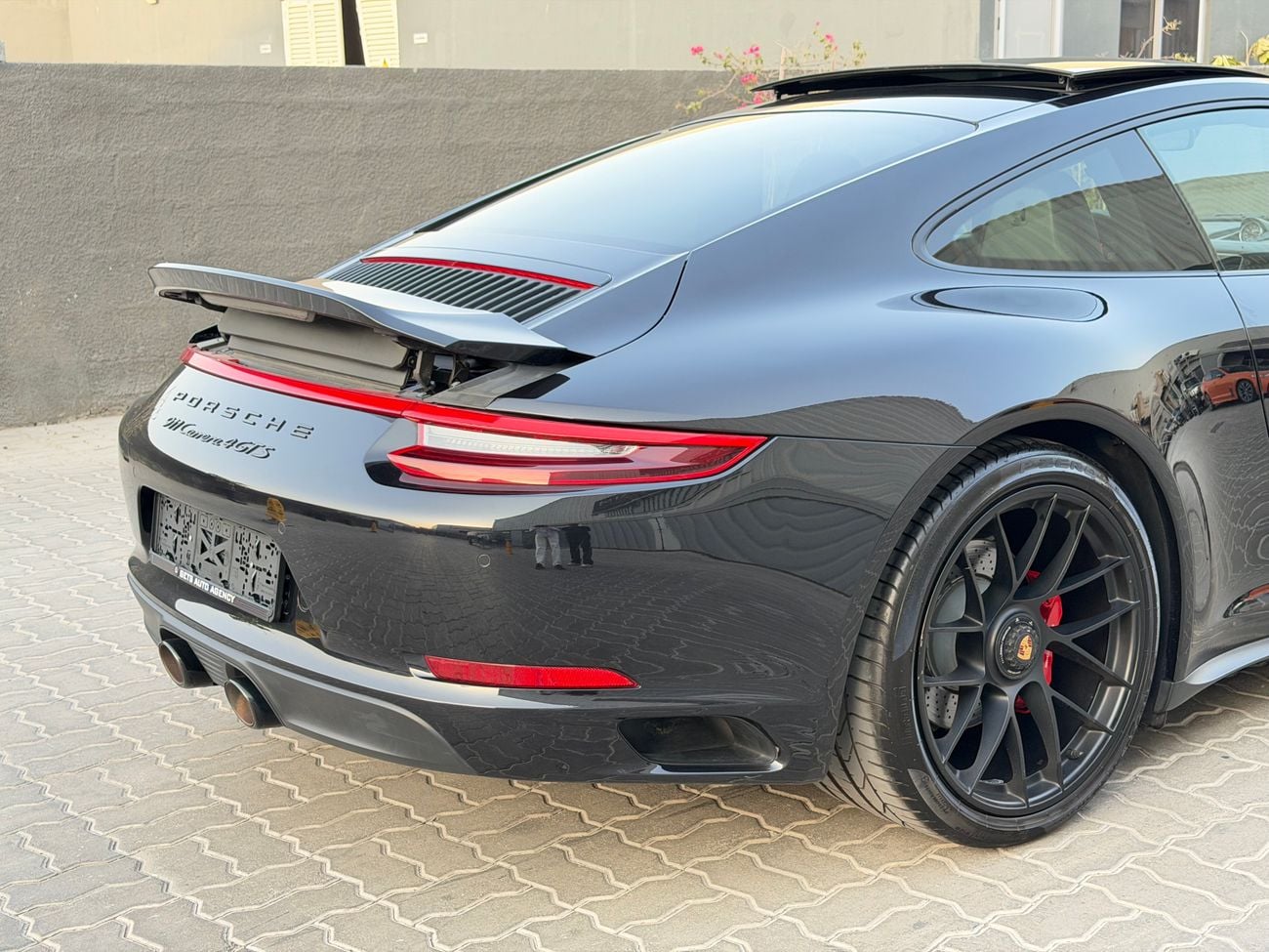 Porsche 911 CARRERA 4GTS