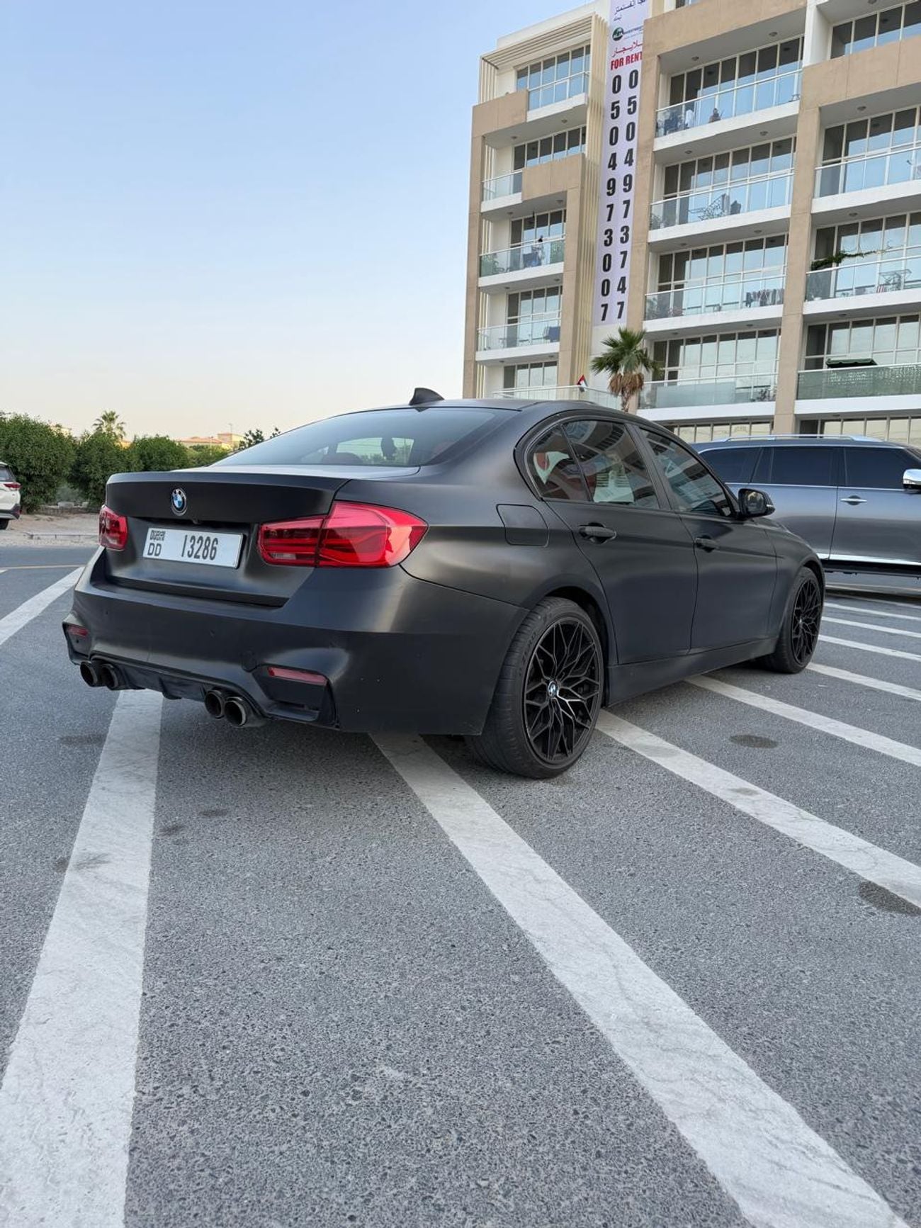 BMW 330e BMW