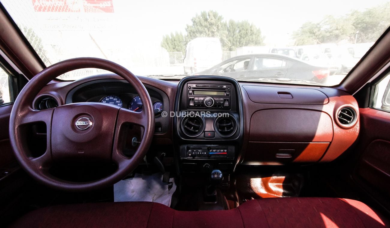 Nissan Pickup 4x2 Double Cabin