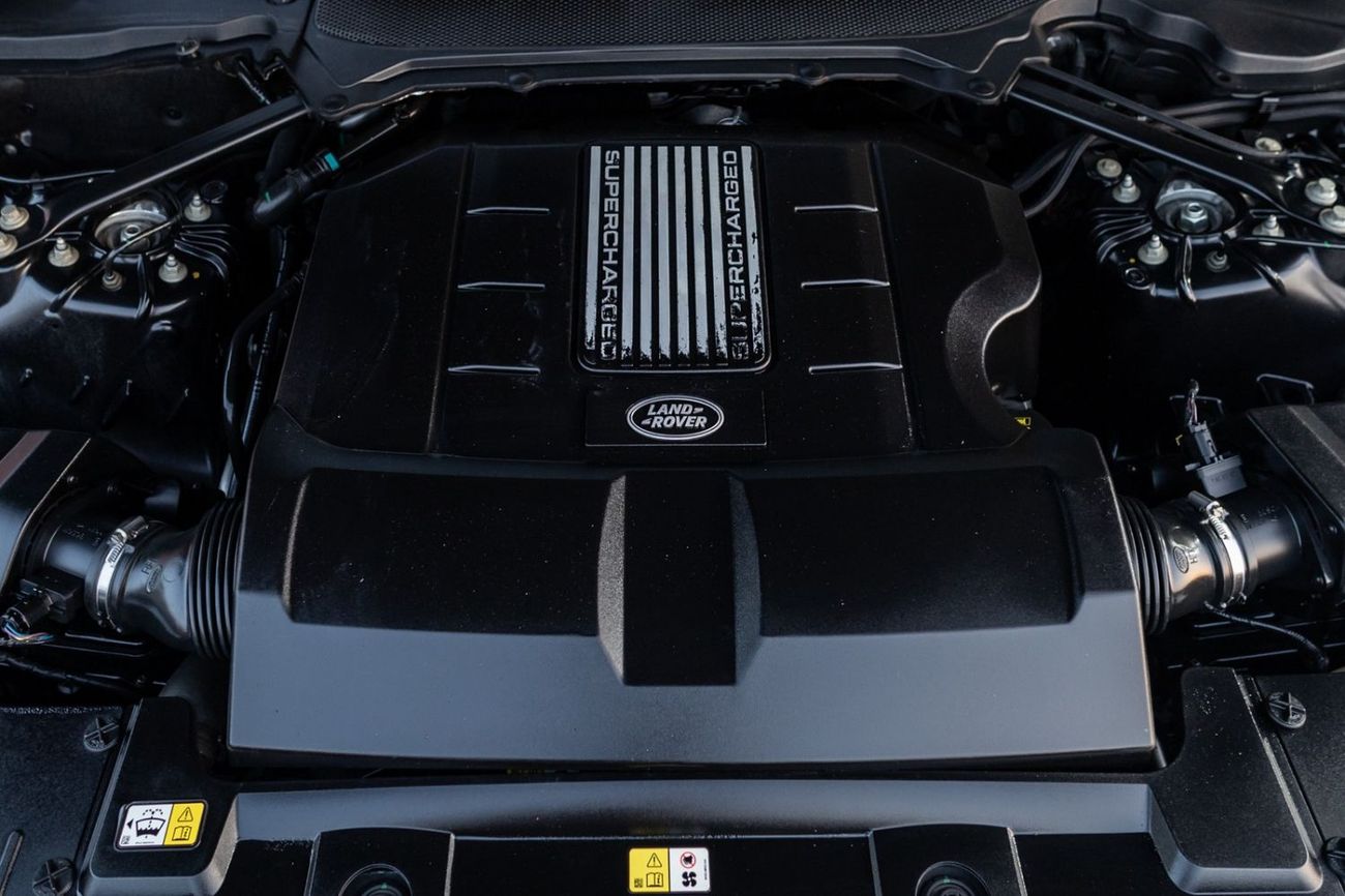 لاند روفر رينج روفر سبورت HSE DYNAMIC Range Rover Sport HSE 2019 GCC under Warranty