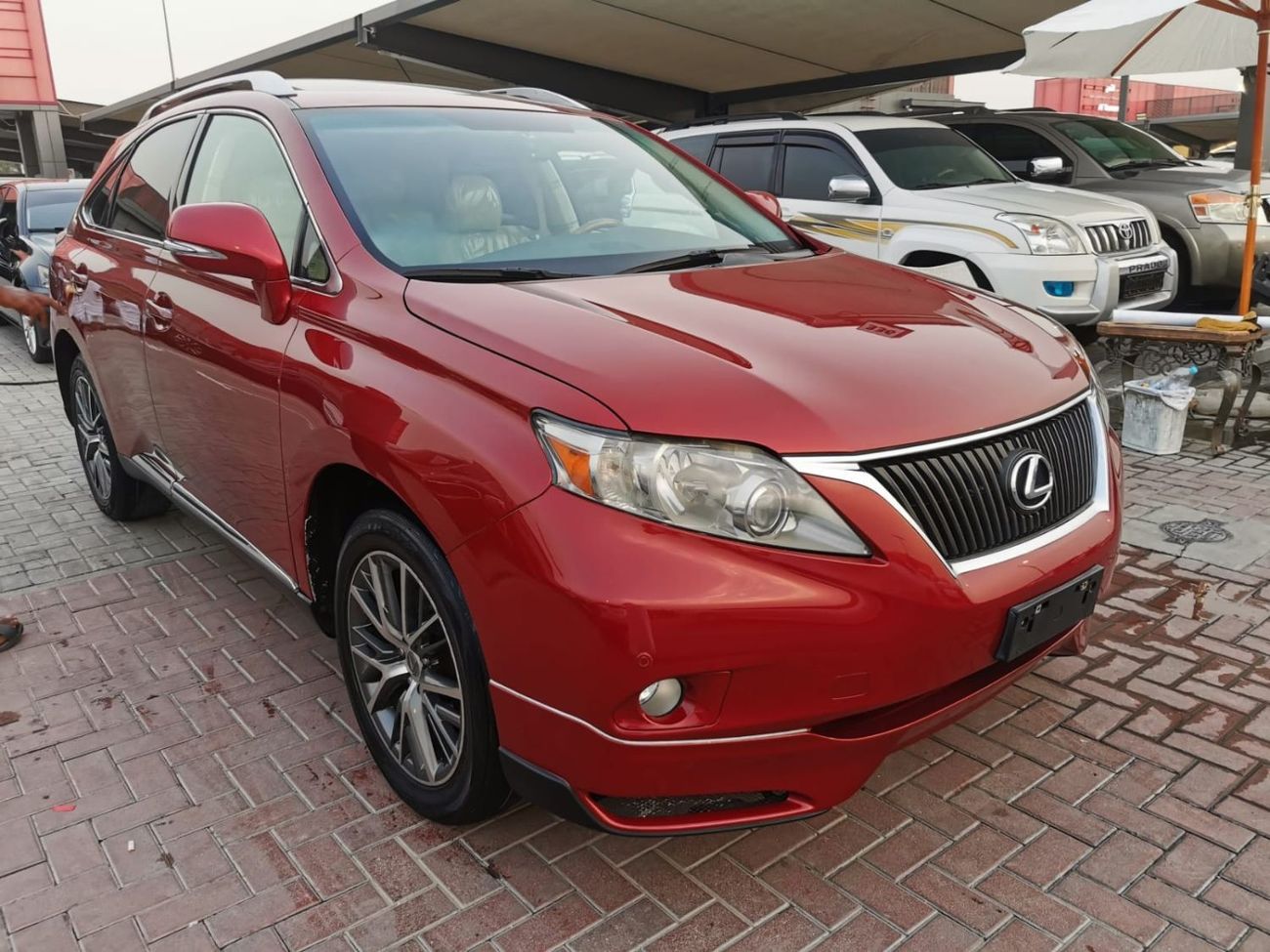 لكزس RX 350 بريمير بحالة ممتازة من الداخل و الخارج