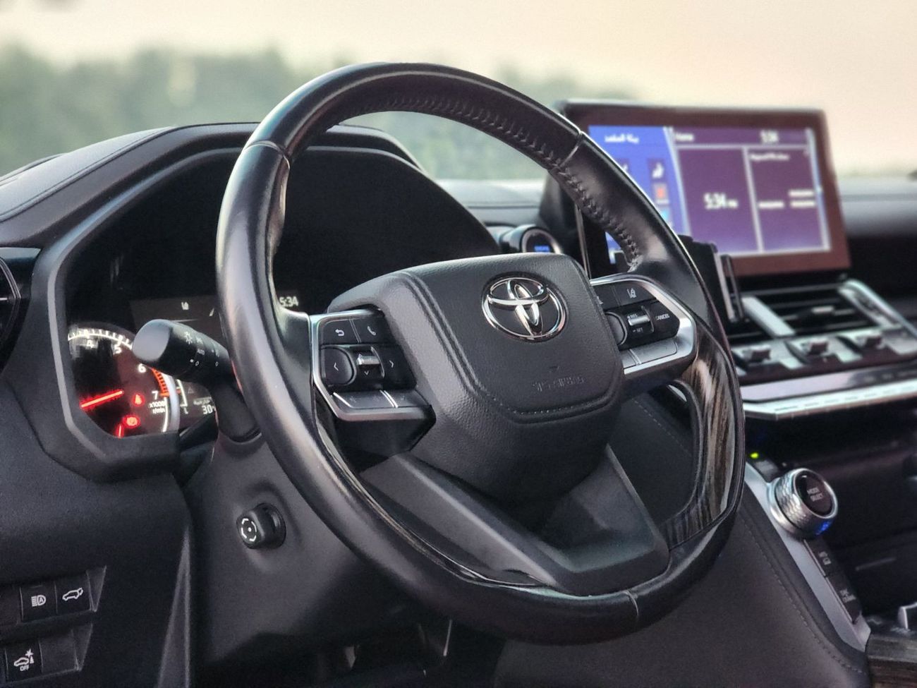 Toyota Land Cruiser VX.R twin turbo full options