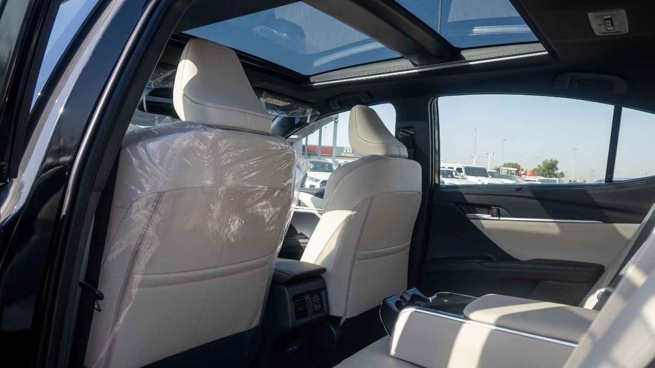 Toyota Camry limited 2.5L Hybrid