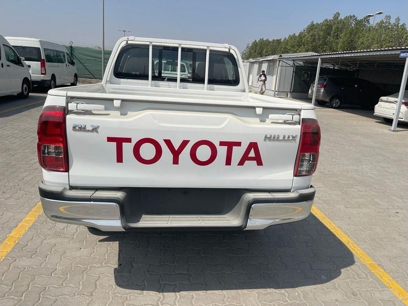 تويوتا هيلوكس 2025 Toyota Hilux DLX-G1 DC 2.4L MT Diesel (Power Window)