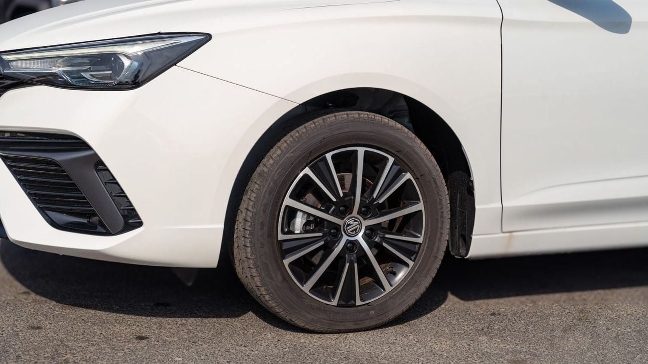 أم جي 5 2026 | MG5 1.5L AT STD 2WD