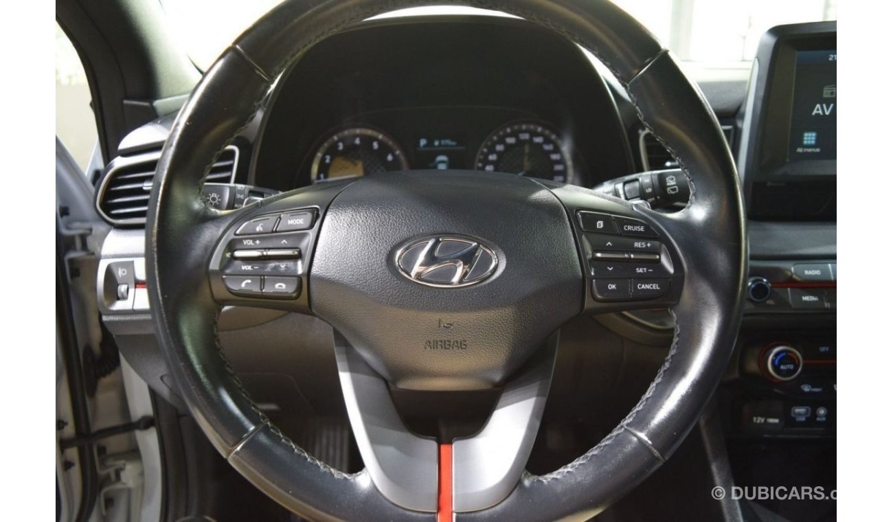 Hyundai Veloster Turbo صبغ وكاله | GCC Specs | 2.0L | Original Paint | Excellent Condition | Accident Free