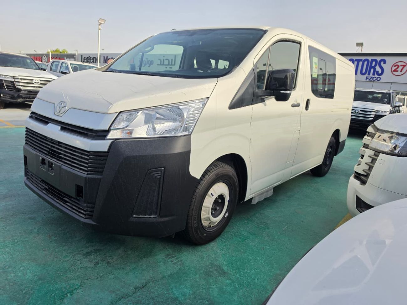 تويوتا هاياس Toyota Hiace GRH300 3.5L Van 2026 – سقف عادي | دفع خلفي | بنزين | فان تجاري