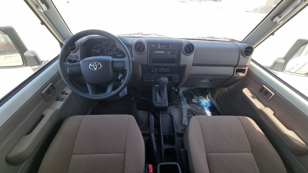 Toyota Land Cruiser 70 LC 78 HARDTOP 4.0L MT 78 V6 4.0L Petrol AT 2025YM